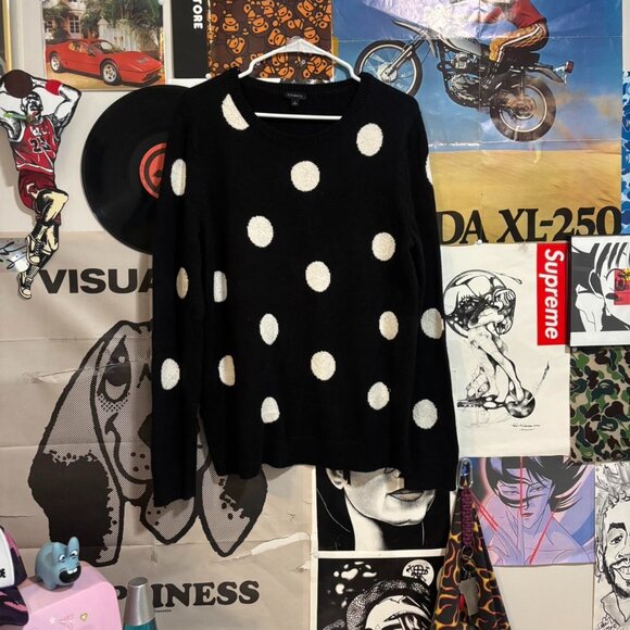 Black and white polka dot sweater - Picture 1 of 4